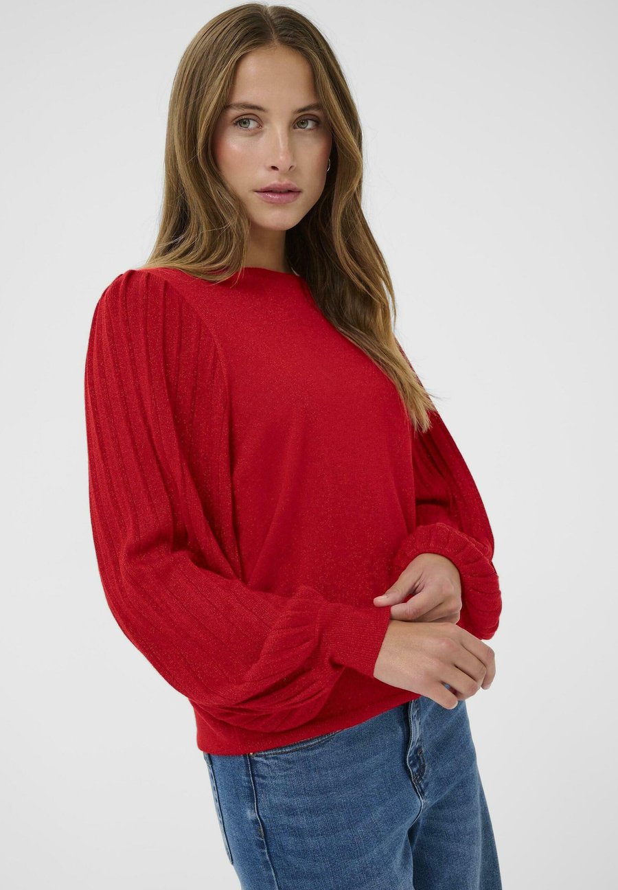 Джемпер Kaffe KAREGINA PLEAT LS PULLOVER GLITTER, Haute Red/Red
Джемпер Kaffe KAREGINA PLEAT LS PULLOVER GLITTER, Haute Red/Red