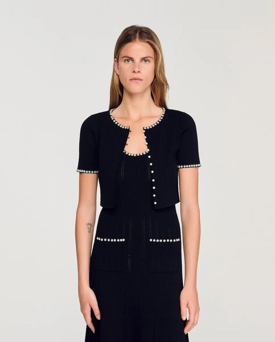 Женский короткий кардиган с жемчугом Sandro, черный
Женский короткий кардиган с жемчугом Sandro, черный