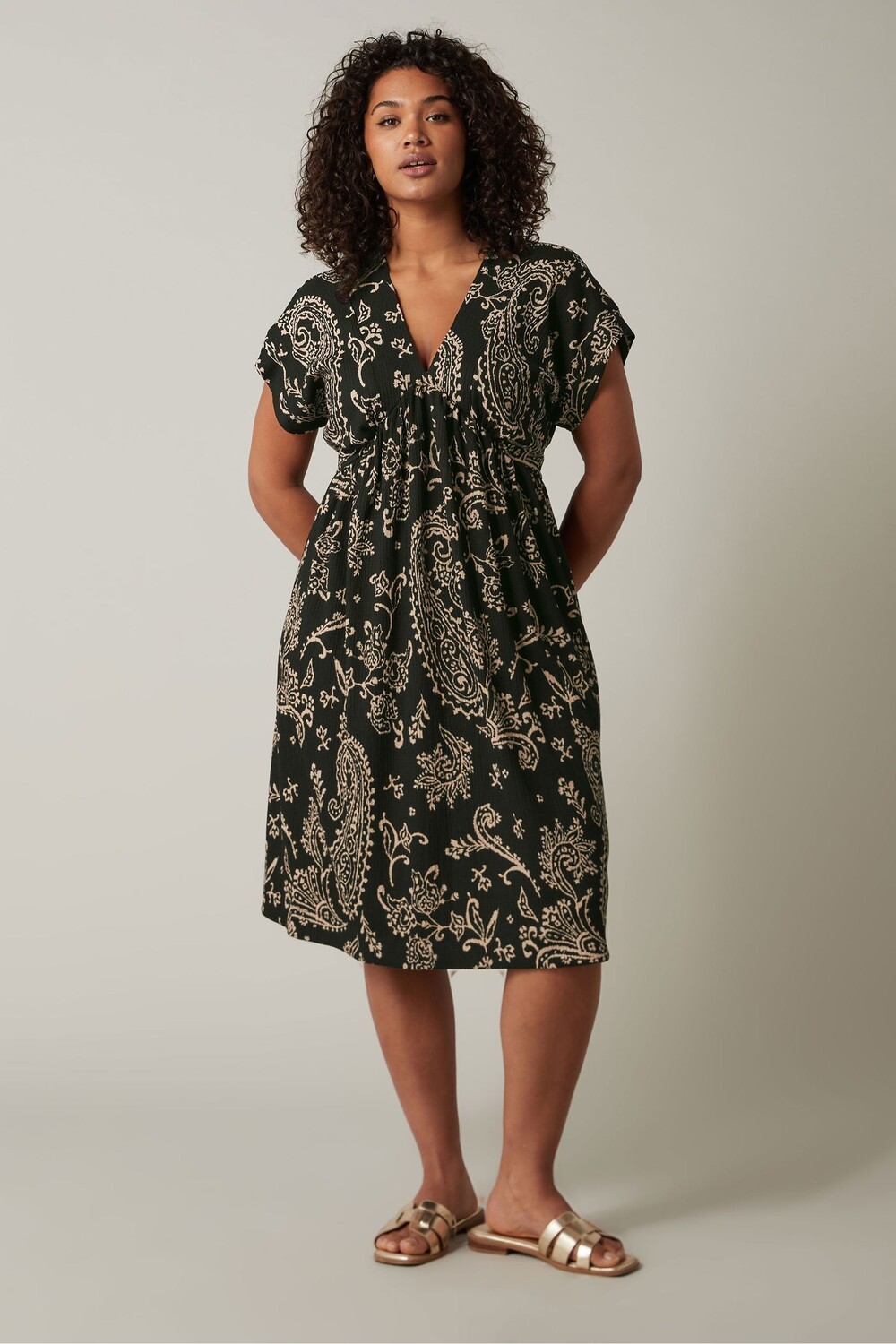 Платье из крепа из джерси Evans, черный
Платье из крепа из джерси Evans, черный