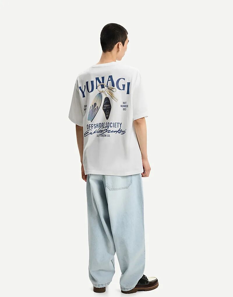 Футболка Bershka с коротким рукавом и принтом белого цвета
Футболка Bershka с коротким рукавом и принтом белого цвета