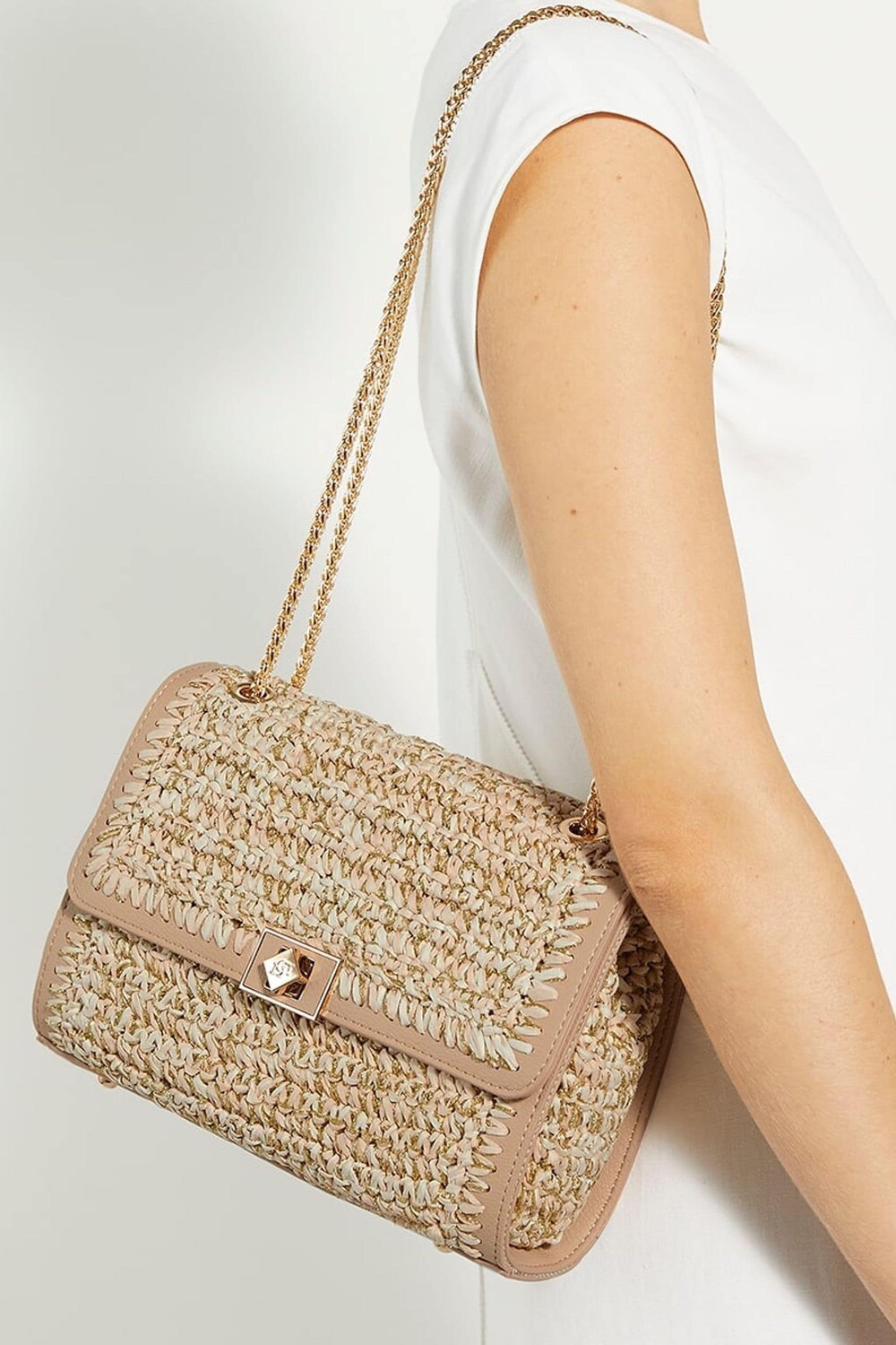 Сумка на плечо Delphinium из рафии с поворотным замком Dune London, желтый
Сумка на плечо Delphinium из рафии с поворотным замком Dune London, желтый