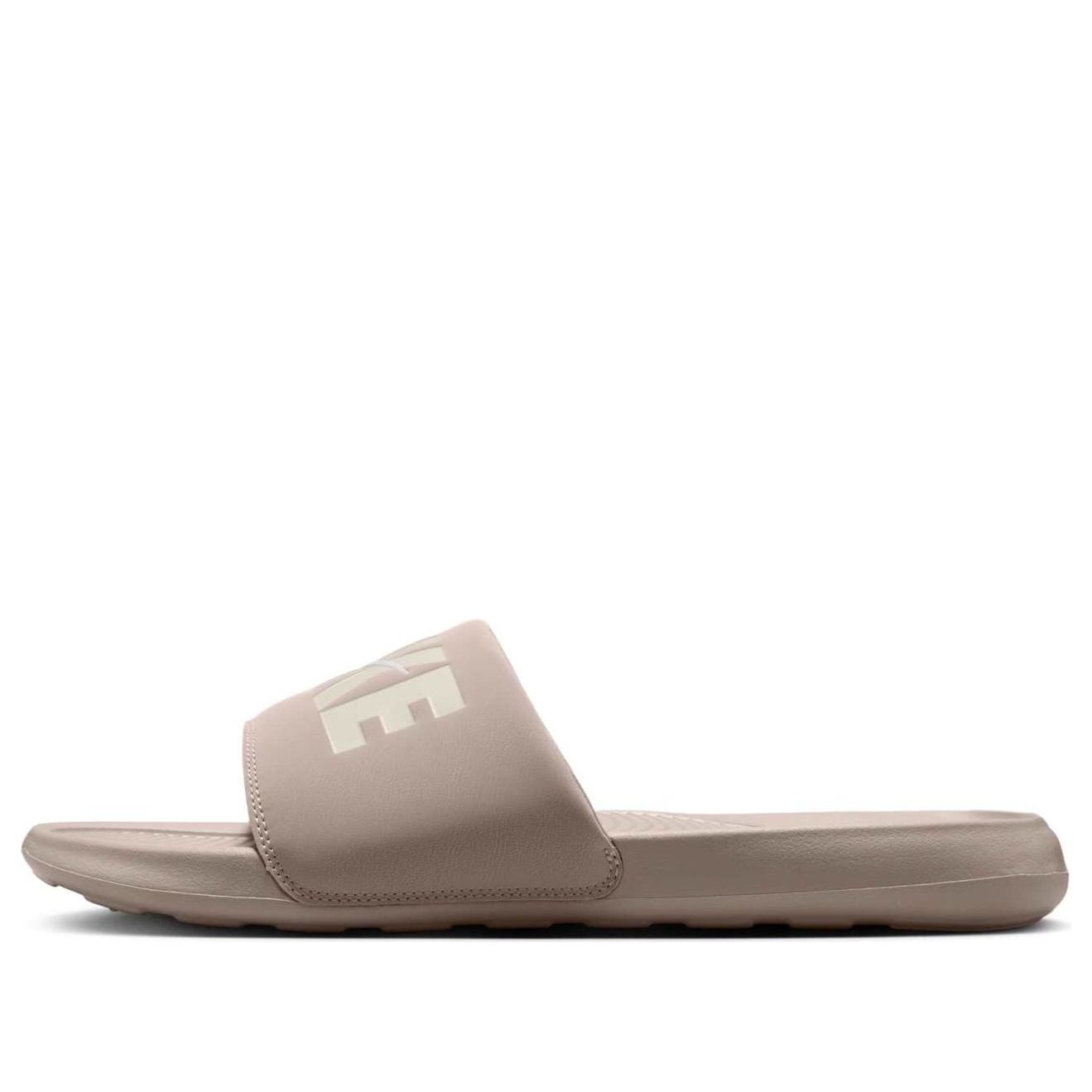 Шлепанцы Nike Victori One SE 'Light Bone'
Шлепанцы Nike Victori One SE 'Light Bone'