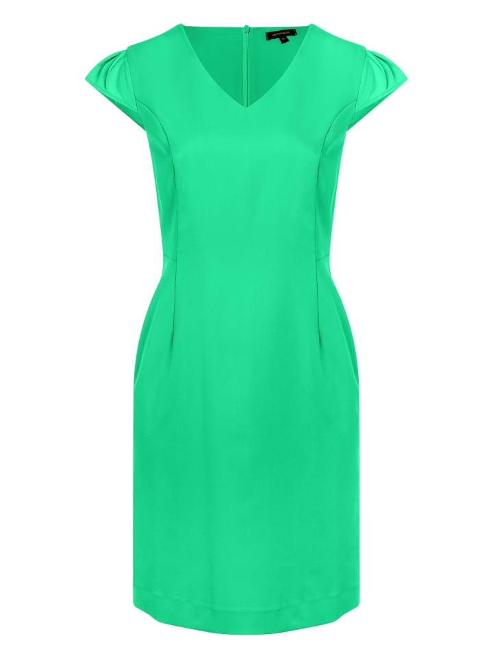 Платье до колена More & More
Платье до колена More & More