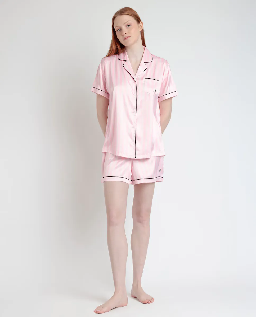 Женская короткая открытая пижама в розовую атласную полоску Barbie, розовый
Женская короткая открытая пижама в розовую атласную полоску Barbie, розовый