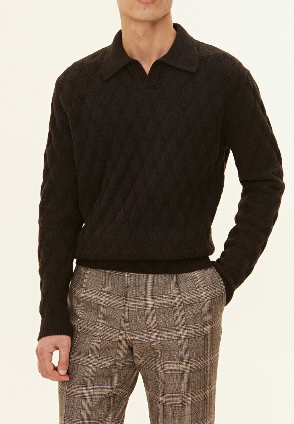 Футболка с длинным рукавом MELKER STRUCTURED V-NECK Oscar Jacobson, темно-коричневый
Футболка с длинным рукавом MELKER STRUCTURED V-NECK Oscar Jacobson, темно-коричневый