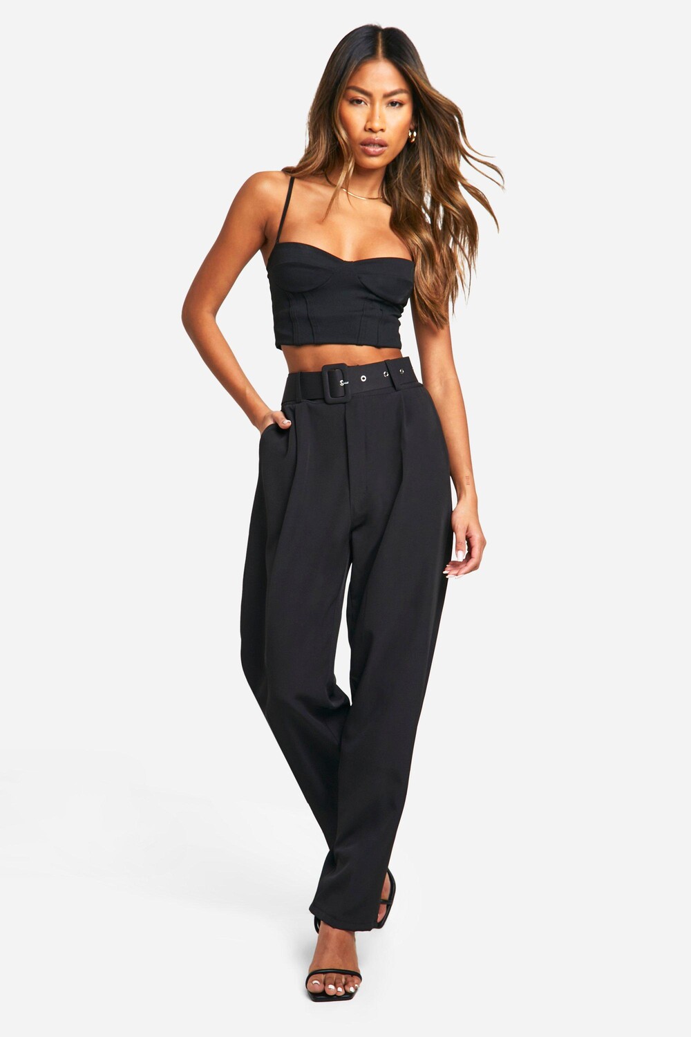 Брюки Grazer до щиколотки с поясом из ткани Self boohoo, черный
Брюки Grazer до щиколотки с поясом из ткани Self boohoo, черный