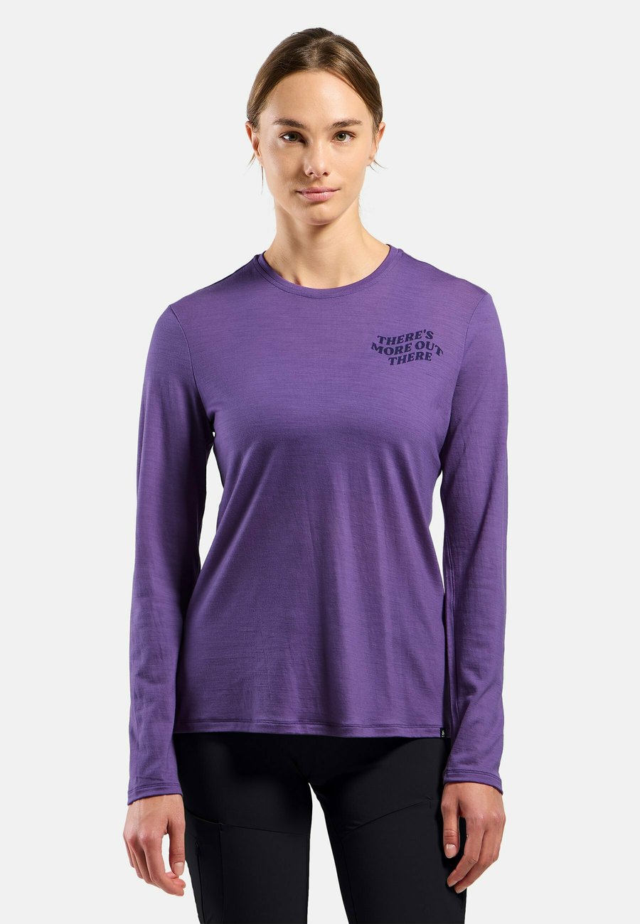 Топ ODLO THERE S MORE, Afterparty/Purple
Топ ODLO THERE S MORE, Afterparty/Purple