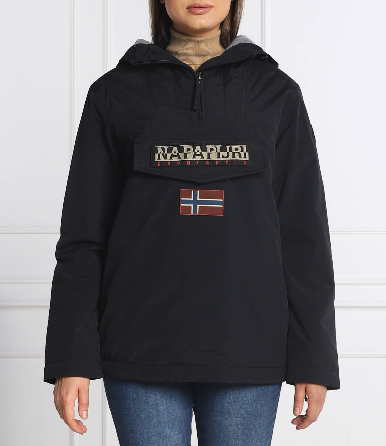 Куртка Napapijri regular fit, черный
Куртка Napapijri regular fit, черный