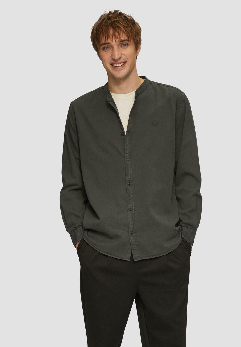 Рубашка REGULAR FIT GEWASCHENES MIT STICKEREI QS, антрацит
Рубашка REGULAR FIT GEWASCHENES MIT STICKEREI QS, антрацит