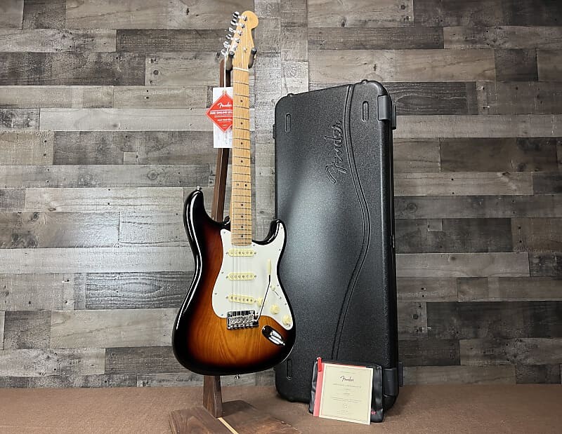 Электрогитара Fender Limited Edition American Professional II Stratocaster W Hardshell Fender case
Электрогитара Fender Limited Edition American Professional II Stratocaster W Hardshell Fender case