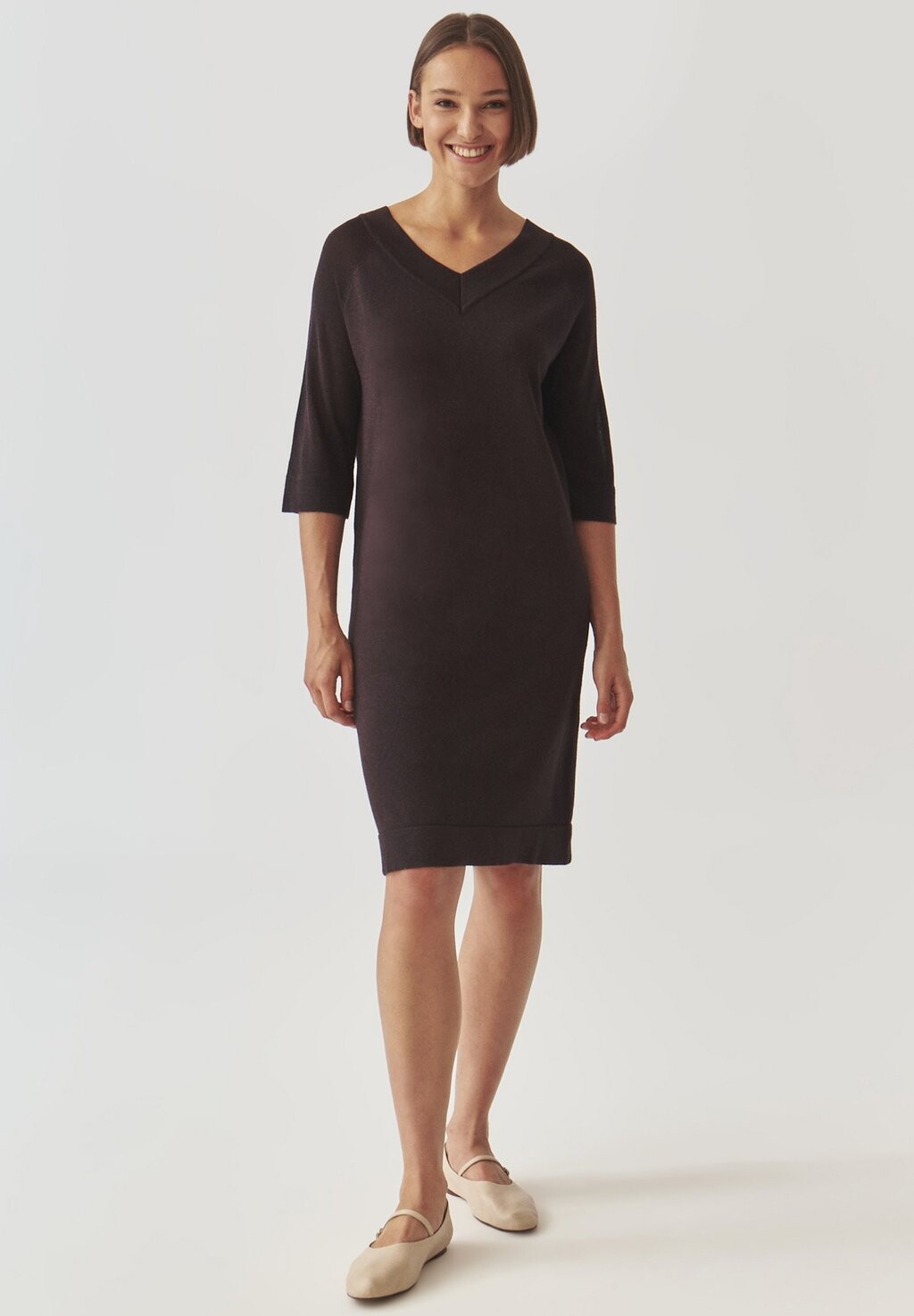 Платье-джемпер TAYA TATUUM, темно-коричневый
Платье-джемпер TAYA TATUUM, темно-коричневый