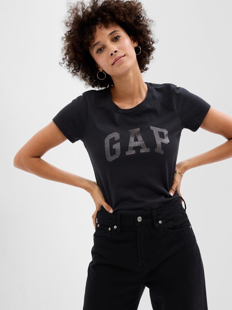 Футболка с логотипом Gap, черный 
Футболка с логотипом Gap, черный