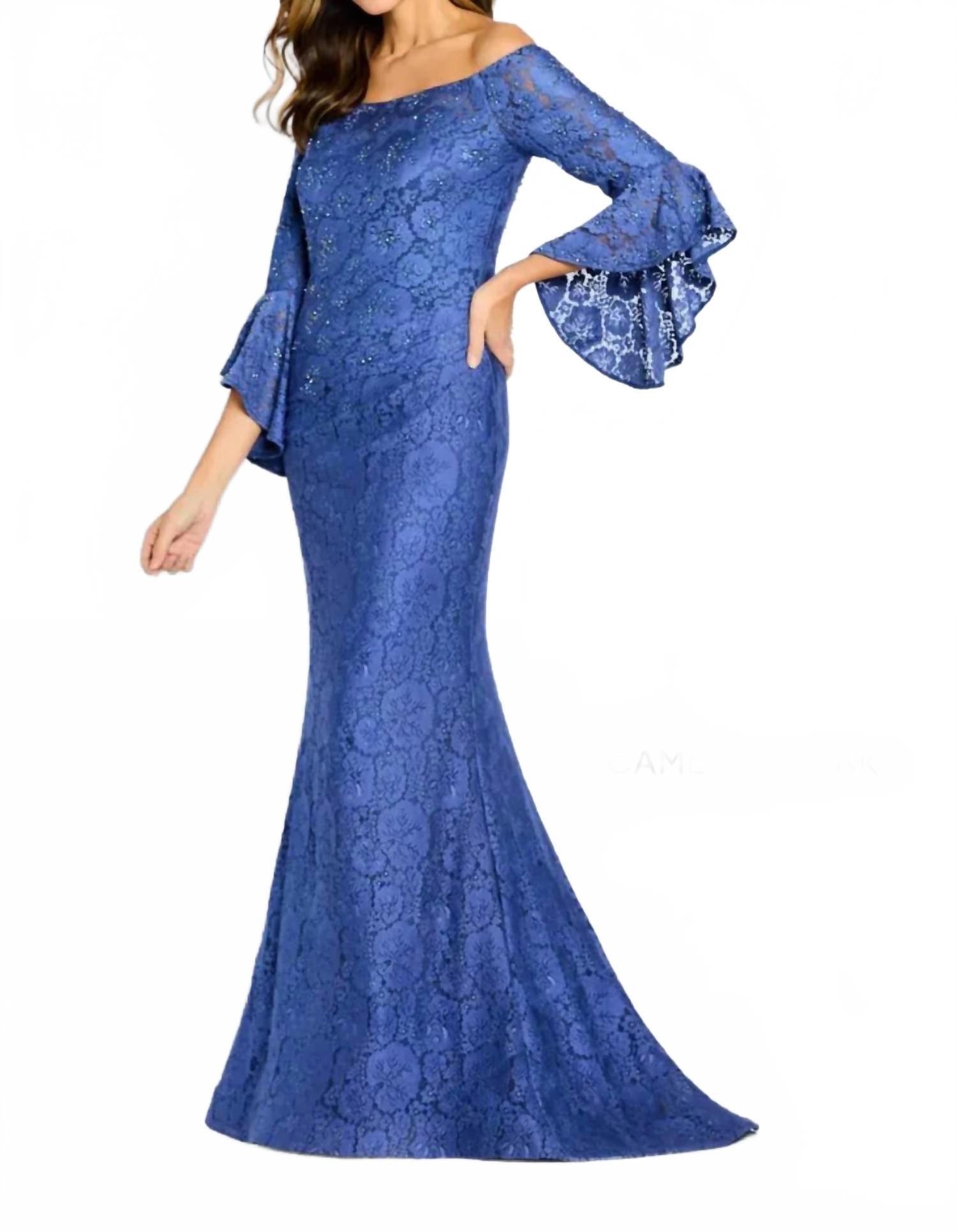 Формальное платье для матери невесты с кружевным корсажем в сапфировом цвете Cameron Blake, Sapphire
Формальное платье для матери невесты с кружевным корсажем в сапфировом цвете Cameron Blake, Sapphire
