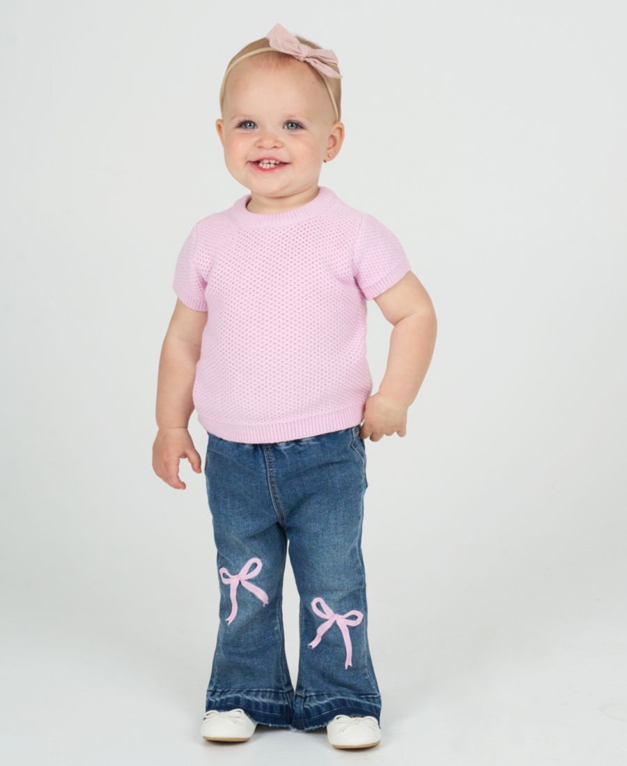 Комплект из двух предметов для девочек: вязаный топ и джинсы-клеш с бантом Rare Editions, Pink
Комплект из двух предметов для девочек: вязаный топ и джинсы-клеш с бантом Rare Editions, Pink