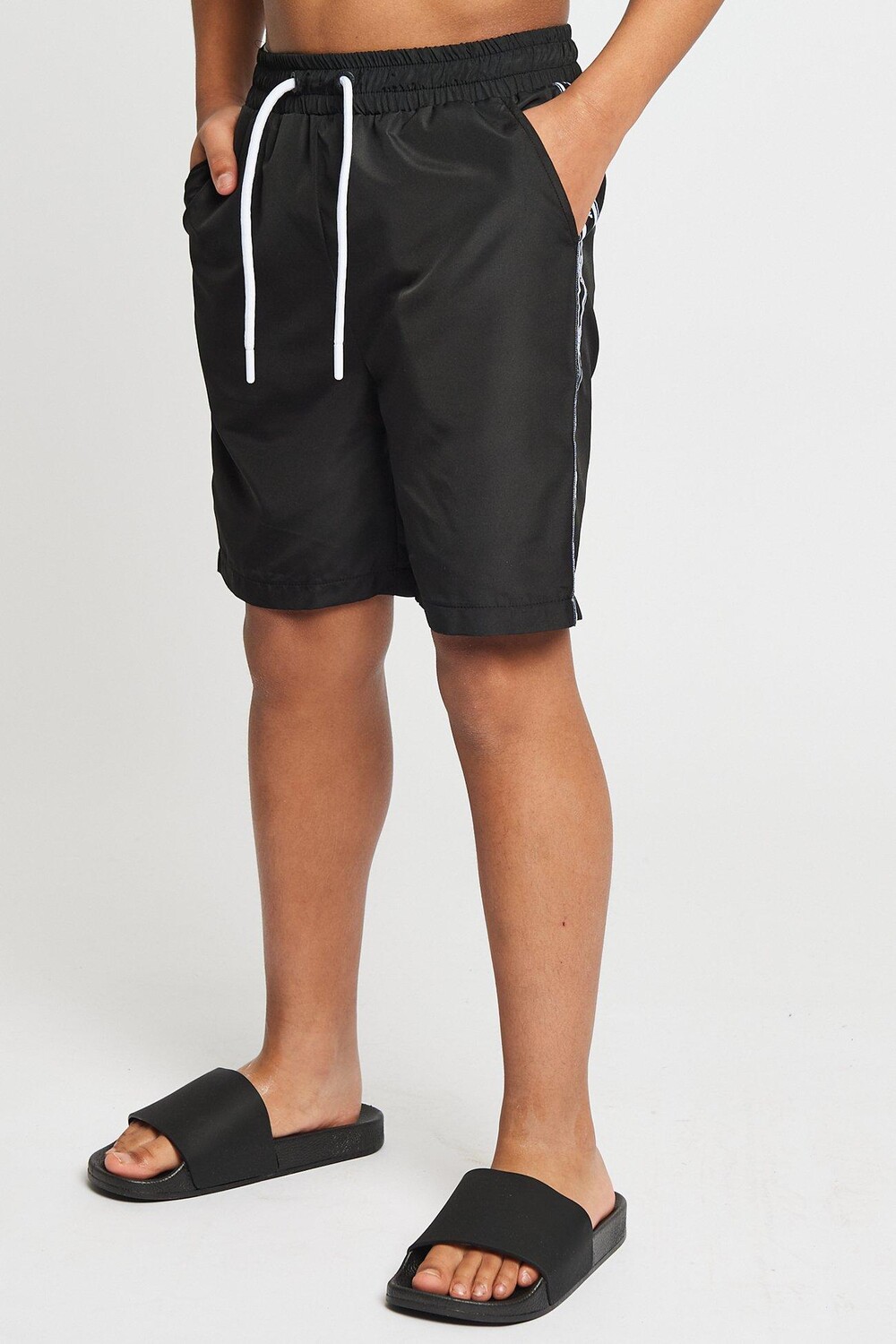 Шорты для плавания с окантовкой Wave Beat Boyz Club, черный
Шорты для плавания с окантовкой Wave Beat Boyz Club, черный