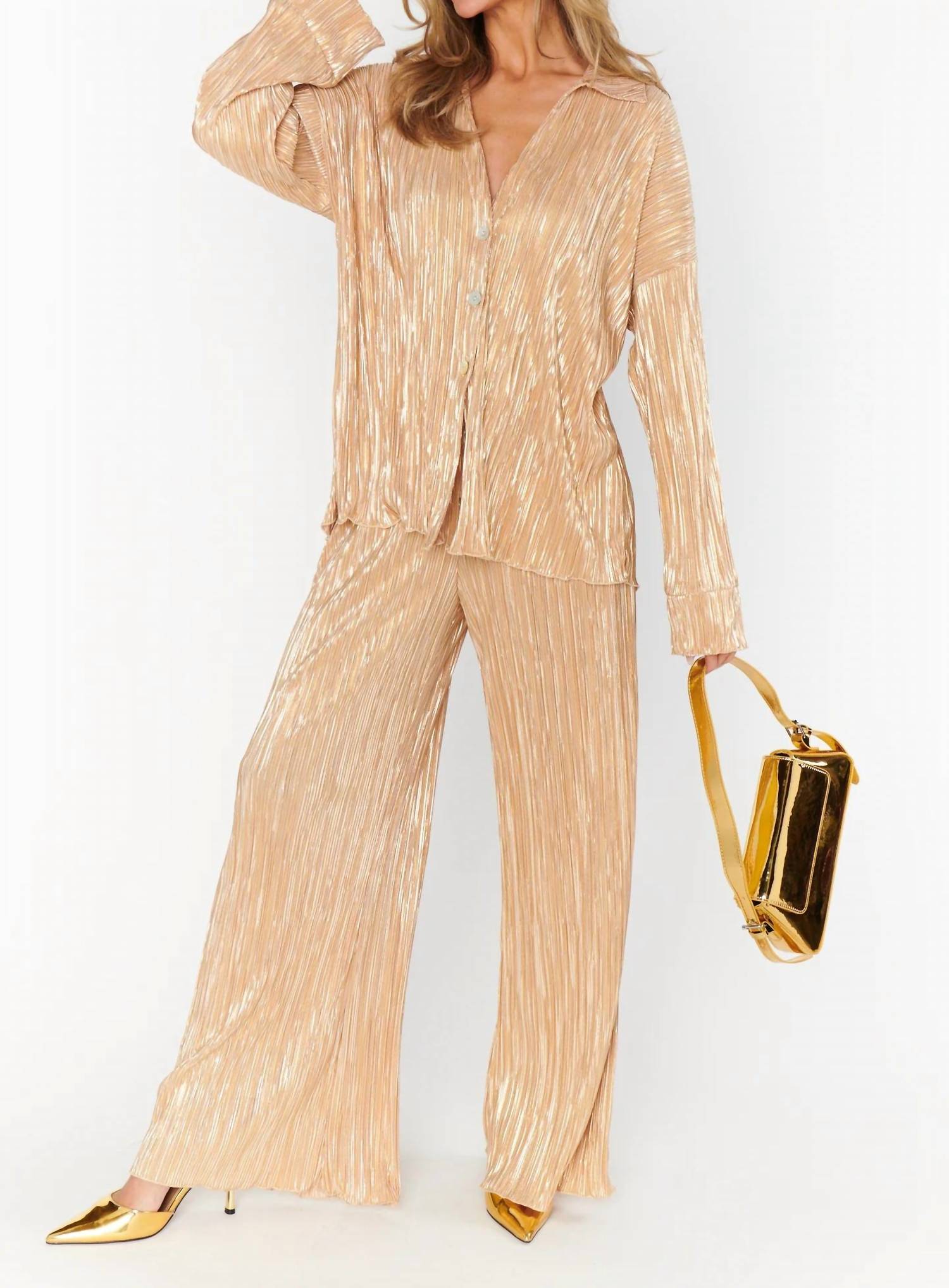 Атласные брюки для рождественского ужина бежевого цвета Show Me Your Mumu
Атласные брюки для рождественского ужина бежевого цвета Show Me Your Mumu