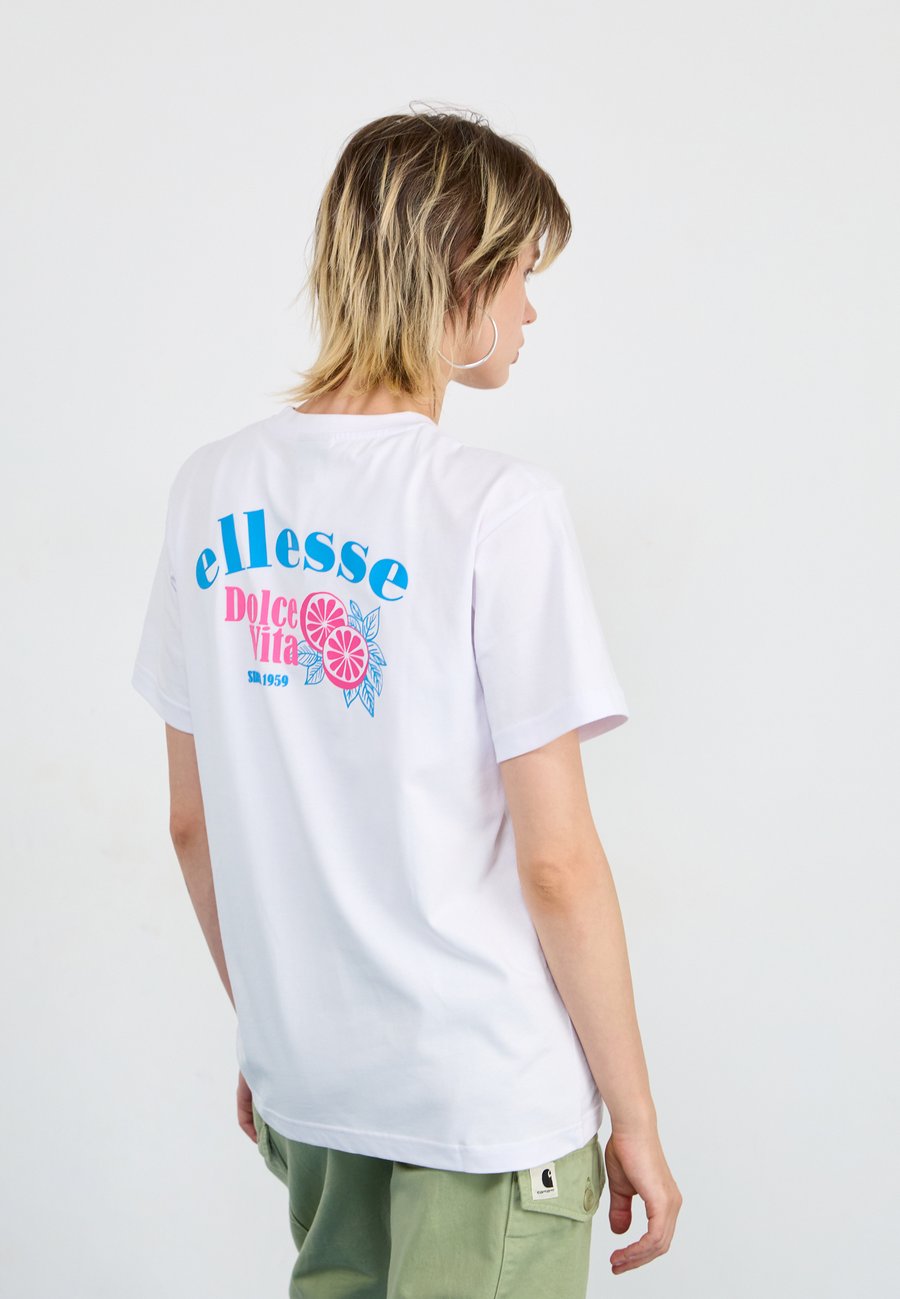 Футболка Ellesse LICATA TEE, White
Футболка Ellesse LICATA TEE, White