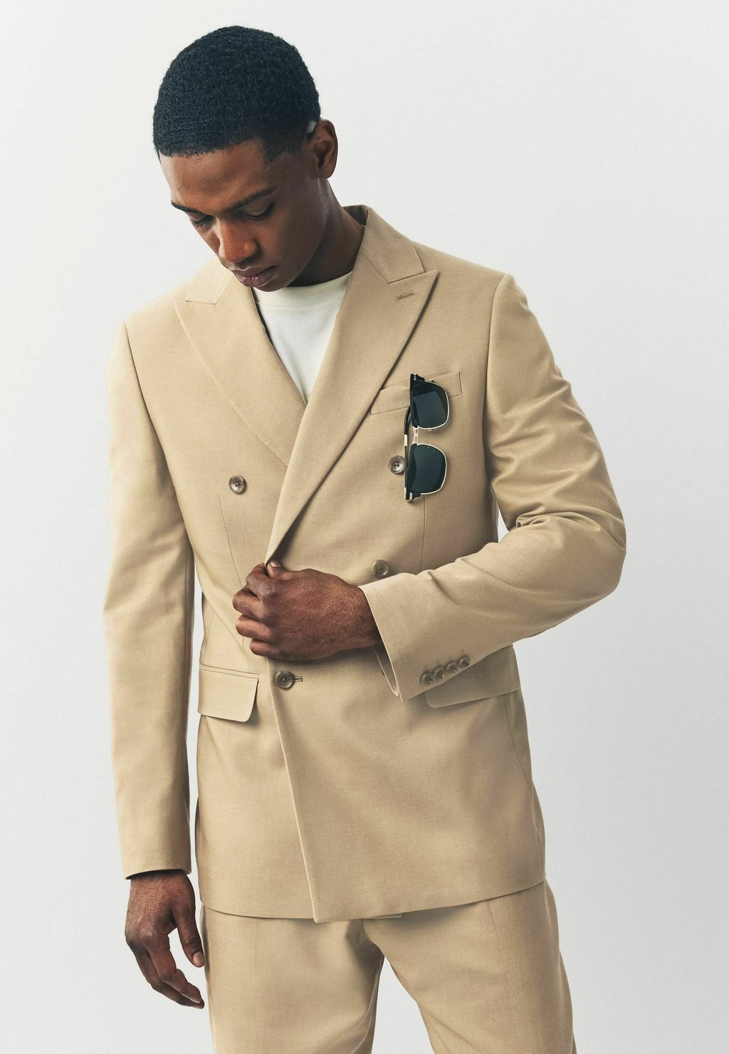 Пиджак-блейзер REGULAR FIT - Suit jacket Next, бежевый
Пиджак-блейзер REGULAR FIT - Suit jacket Next, бежевый