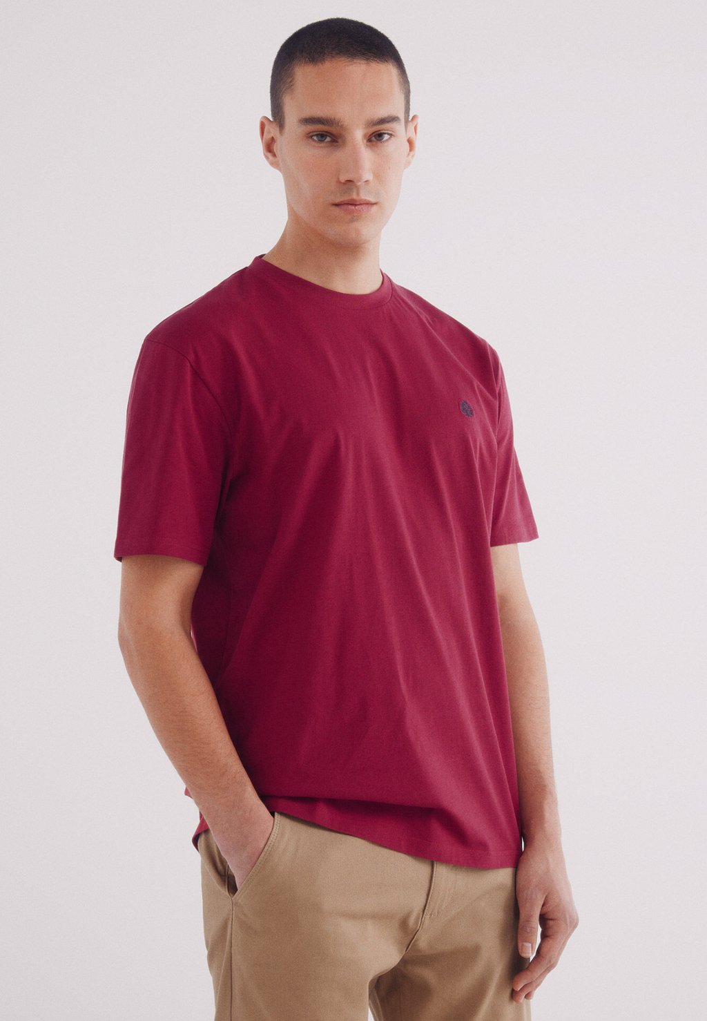 Базовая футболка Springfield, красный
Базовая футболка Springfield, красный