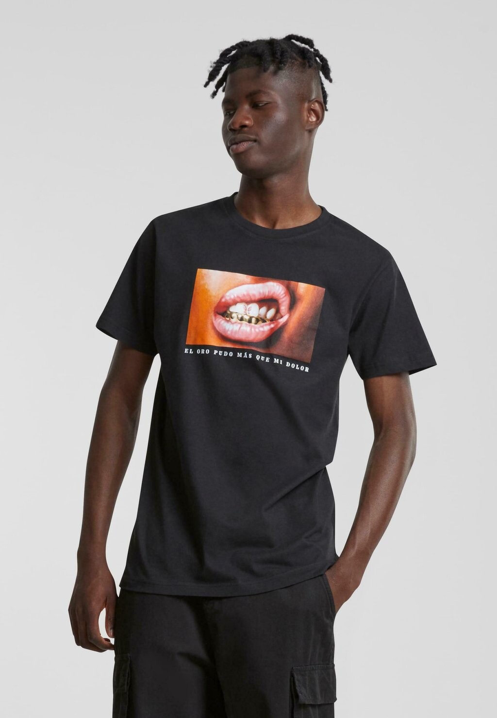 Футболка с принтом EL ORO Mister Tee, черный
Футболка с принтом EL ORO Mister Tee, черный