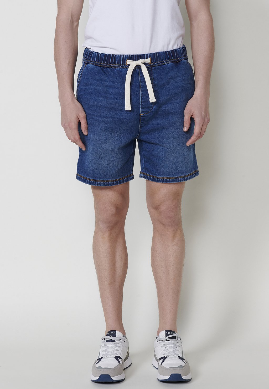 Джинсовые шорты JOGGER BERMUDA Koroshi, синий
Джинсовые шорты JOGGER BERMUDA Koroshi, синий