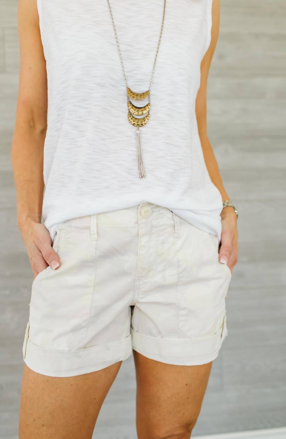 Шорты Explorer Patch Pocket в цвете Tan Camo Sanctuary
Шорты Explorer Patch Pocket в цвете Tan Camo Sanctuary