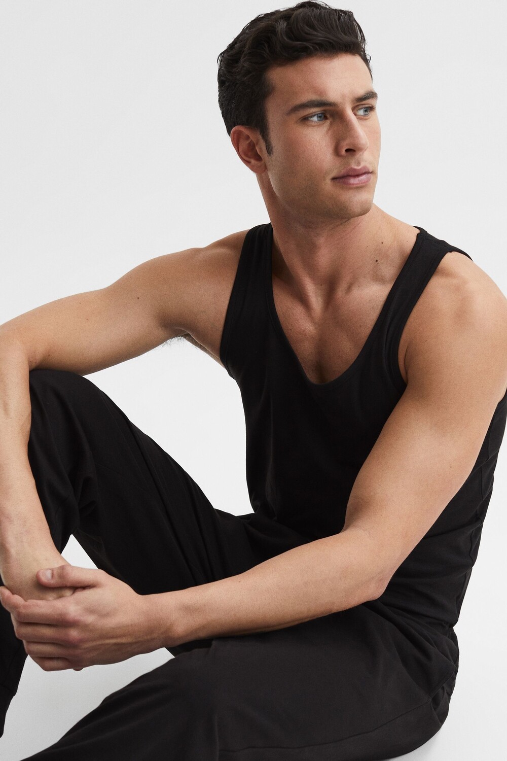 Футболка без рукавов Vinnie из эластичного хлопка Reiss, черный
Футболка без рукавов Vinnie из эластичного хлопка Reiss, черный