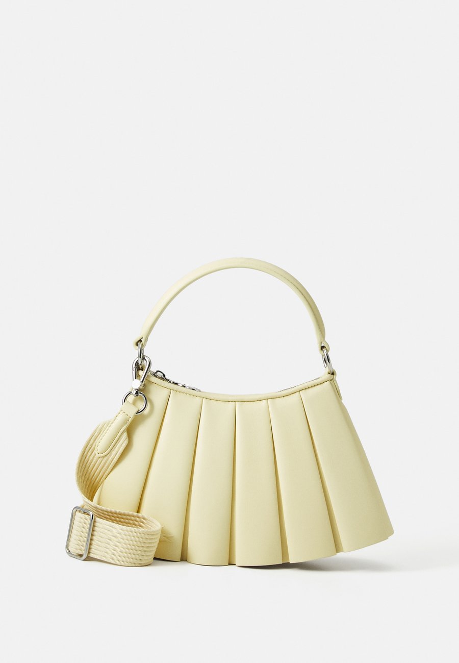 Сумка Lacoste LENGLEN BAG S, Flan/Beige
Сумка Lacoste LENGLEN BAG S, Flan/Beige