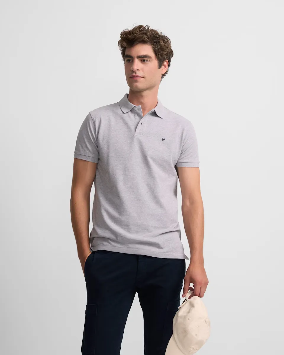 Классическая однотонная мужская рубашка поло Silbon, светло-серый
Классическая однотонная мужская рубашка поло Silbon, светло-серый