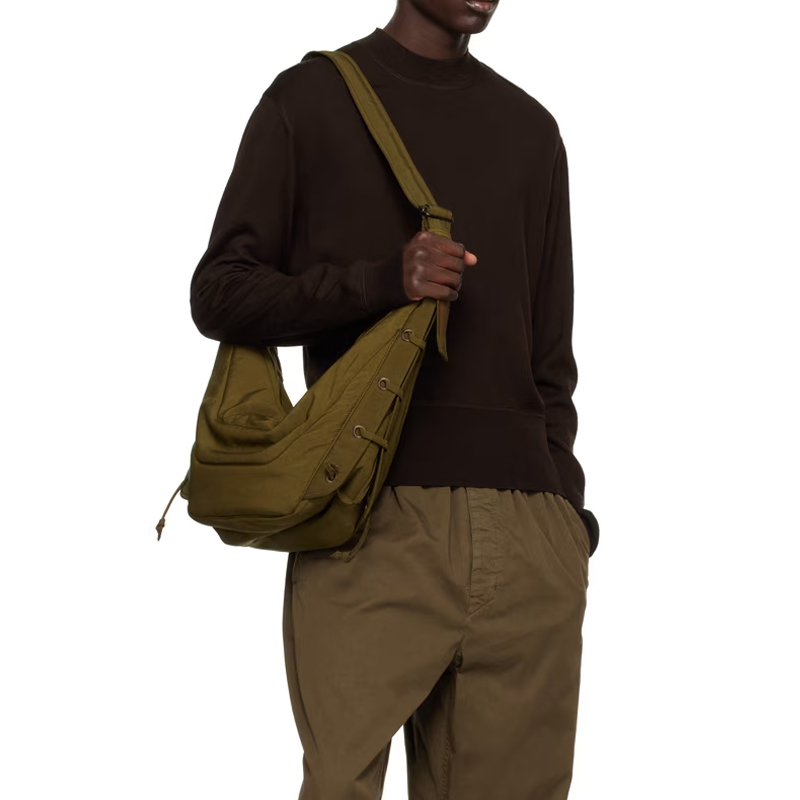 Полиамидная наплечная сумка через плечо среднего размера женская табачная Lemaire
Полиамидная наплечная сумка через плечо среднего размера женская табачная Lemaire