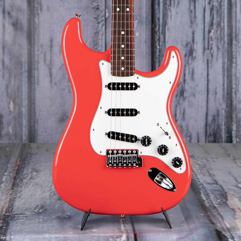 Электрогитара Fender Made In Japan Limited International Color Stratocaster, Morocco Red
Электрогитара Fender Made In Japan Limited International Color Stratocaster, Morocco Red