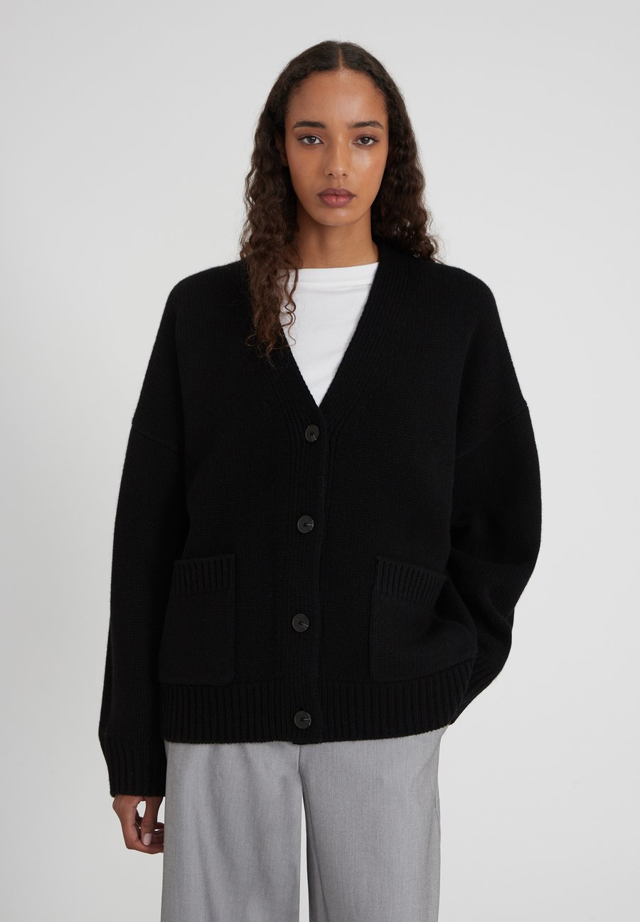 Кардиган Style Republic MERINO OVERSIZED , Black
Кардиган Style Republic MERINO OVERSIZED , Black