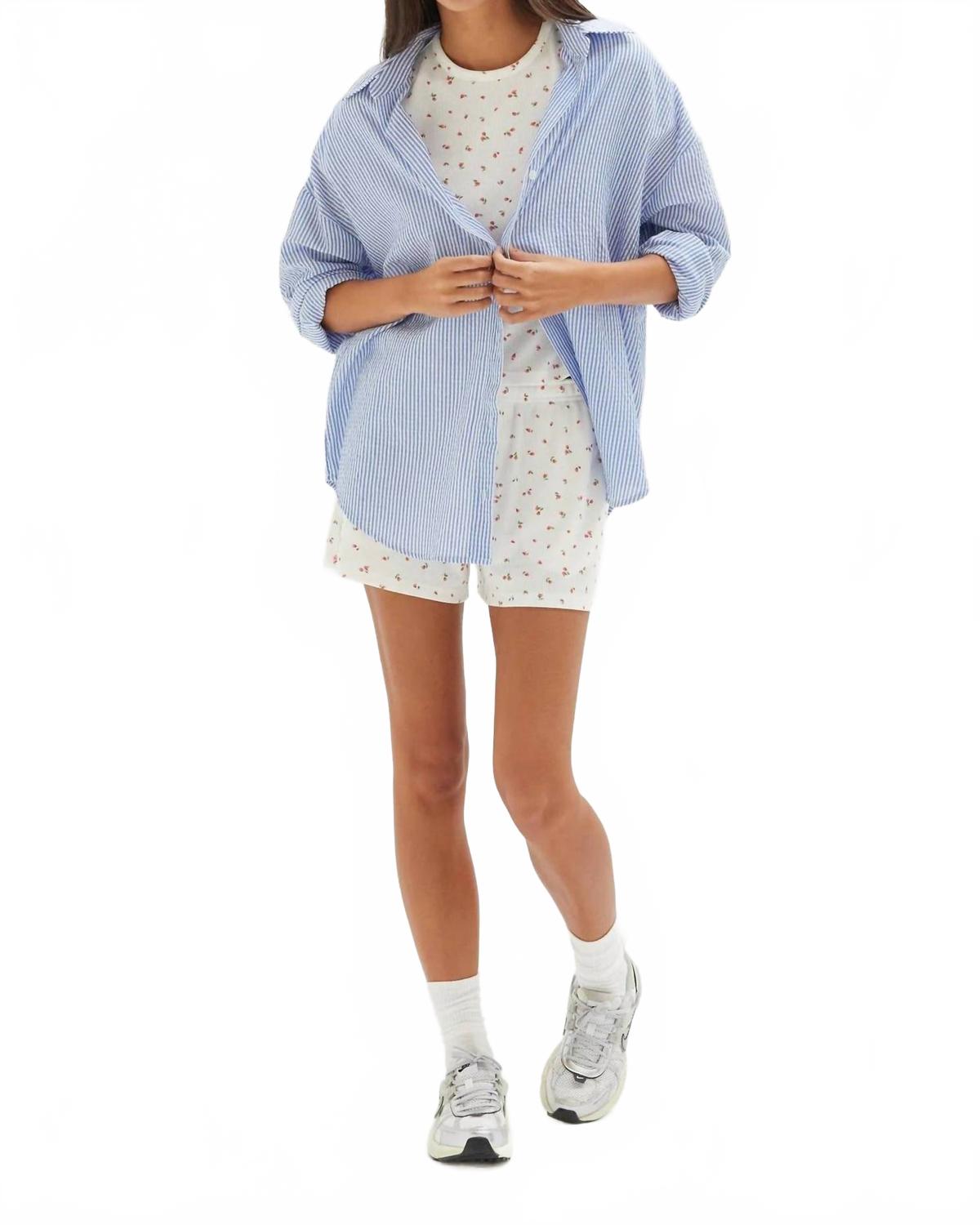 Рубашка Edie с пуговицами в серо-голубом цвете Azalea 
Рубашка Edie с пуговицами в серо-голубом цвете Azalea