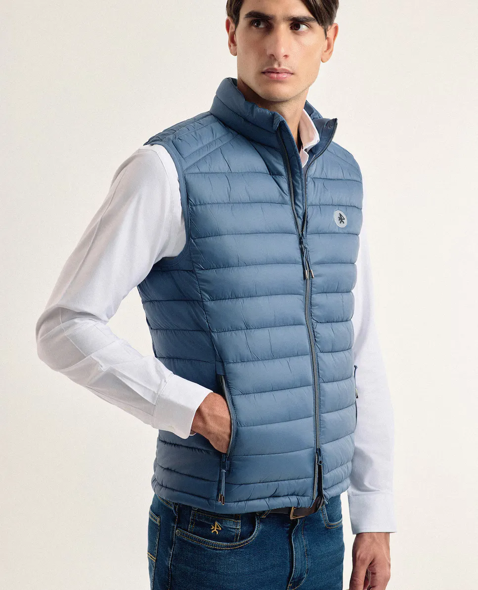 Мужской стеганый жилет с застежкой-молнией Valecuatro, светло-голубой, Синий, Мужской стеганый жилет с застежкой-молнией Valecuatro, светло-голубой
Мужской стеганый жилет с застежкой-молнией Valecuatro, светло-голубой, Синий, Мужской стеганый жилет с застежкой-молнией Valecuatro, светло-голубой