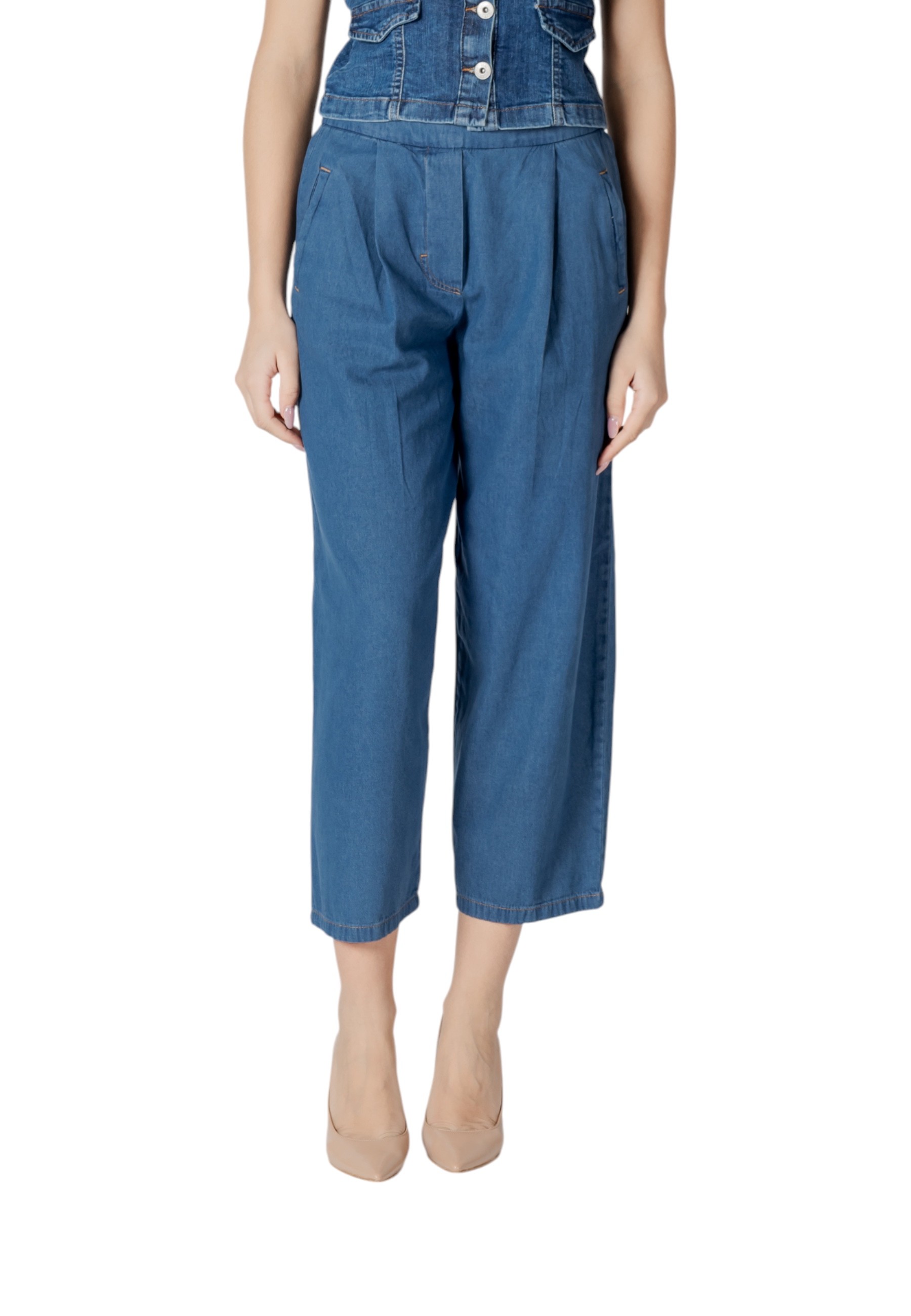 Джинсы ICHI
Джинсы ICHI