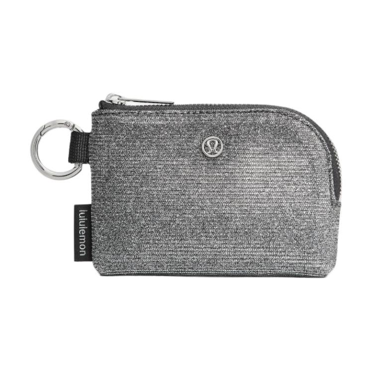 Lululemon Полиэстеровый кошелек для монет Unisex Dark Silver & Graphite Gray & Silver
Lululemon Полиэстеровый кошелек для монет Unisex Dark Silver & Graphite Gray & Silver
