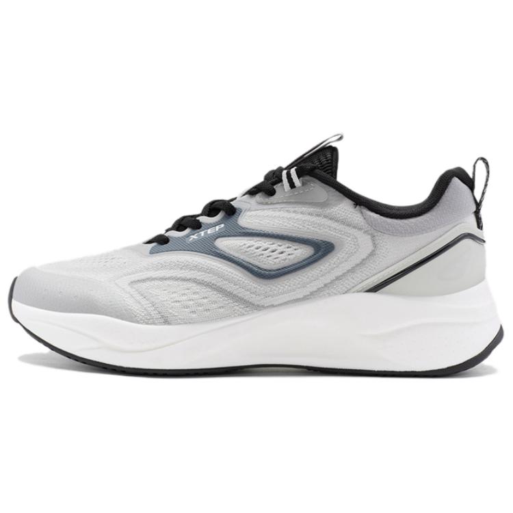 Износостойкие низкие кроссовки для бега мужские серые черные XTEP
Износостойкие низкие кроссовки для бега мужские серые черные XTEP