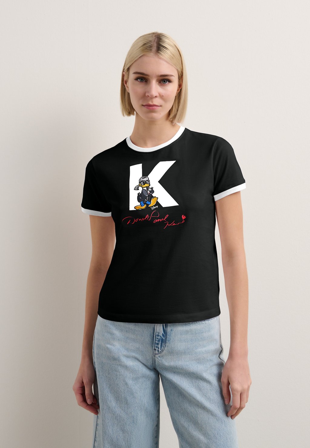 Футболка с принтом DISNEY PETITE KARL LAGERFELD, черный
Футболка с принтом DISNEY PETITE KARL LAGERFELD, черный