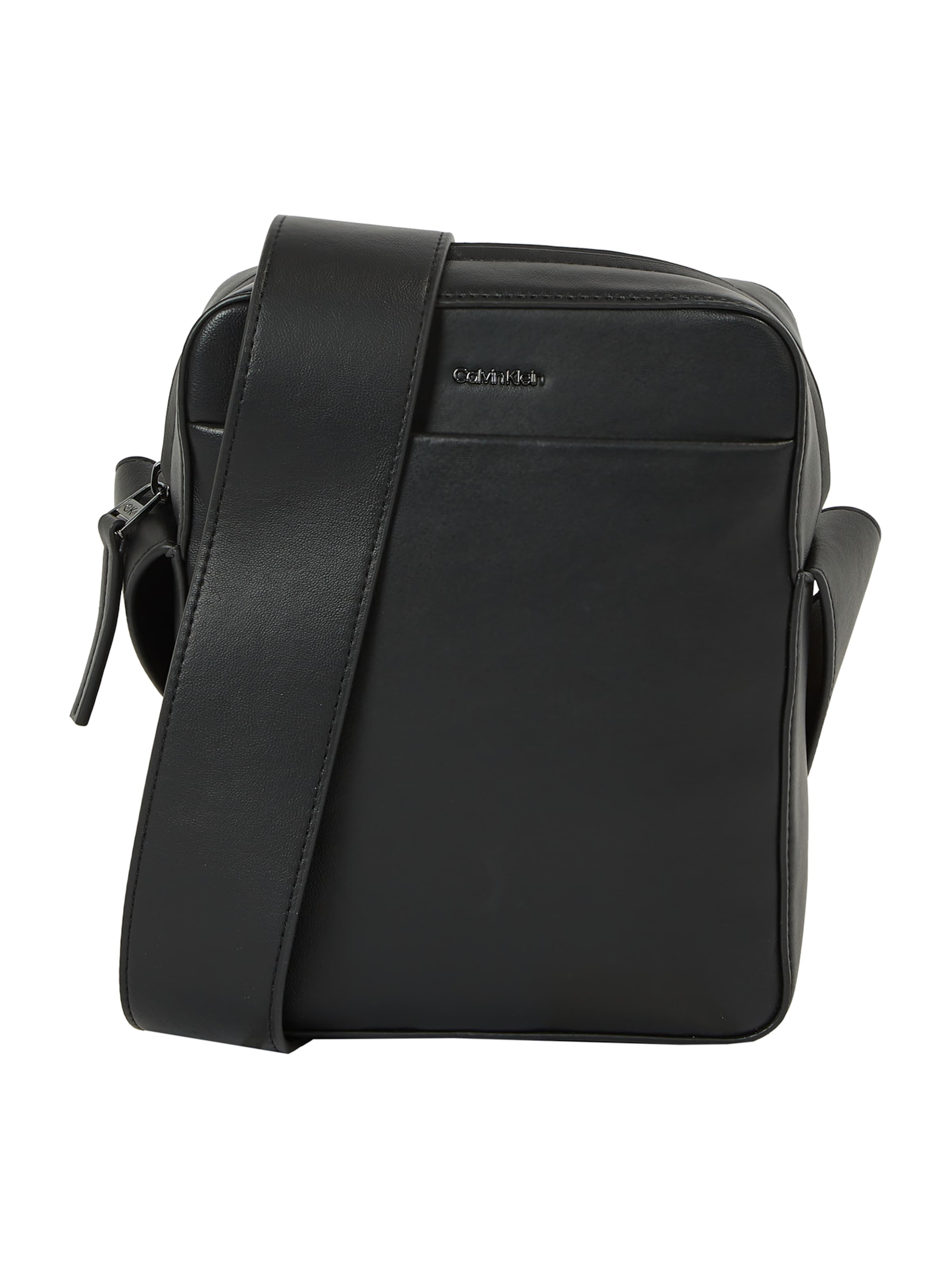 Calvin Klein Сумка через плечо в черном цвете
Calvin Klein Сумка через плечо в черном цвете
