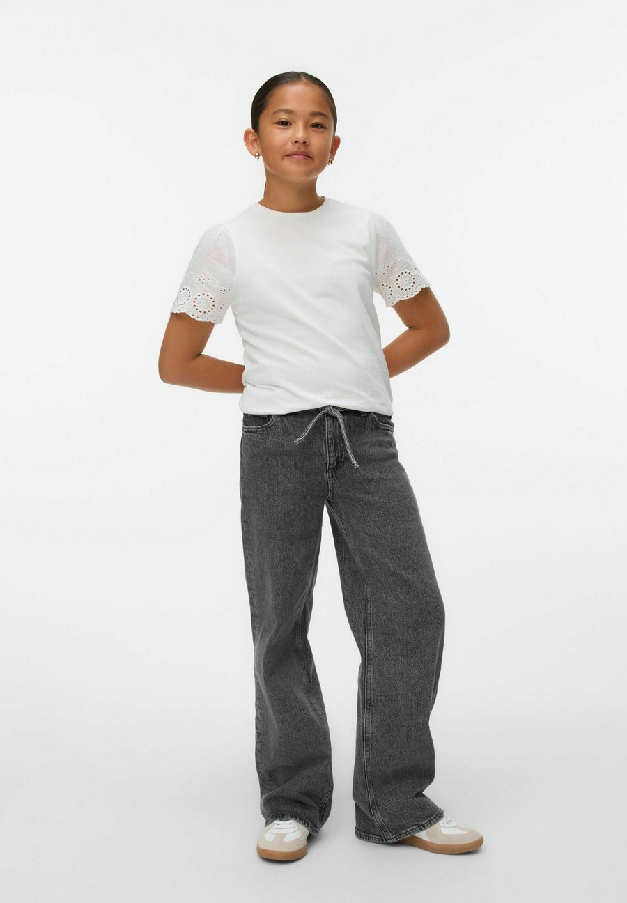 Футболка VERO MODA Girl VMEMILY, Snow White/White, Белый, Футболка VERO MODA Girl VMEMILY, Snow White/White
Футболка VERO MODA Girl VMEMILY, Snow White/White, Белый, Футболка VERO MODA Girl VMEMILY, Snow White/White