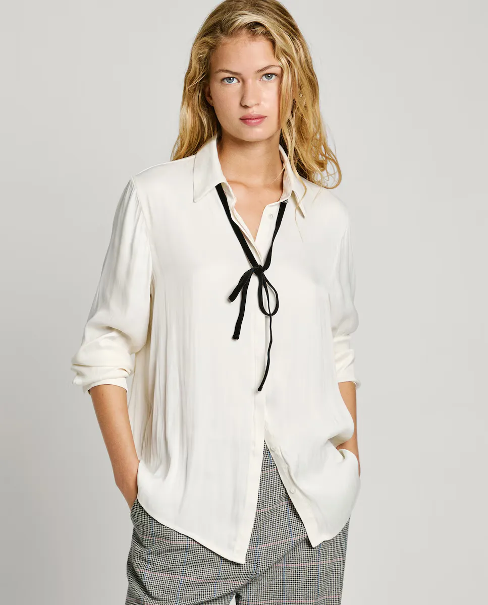 Женская атласная рубашка с бархатным бантом Pepe Jeans, кремовый
Женская атласная рубашка с бархатным бантом Pepe Jeans, кремовый