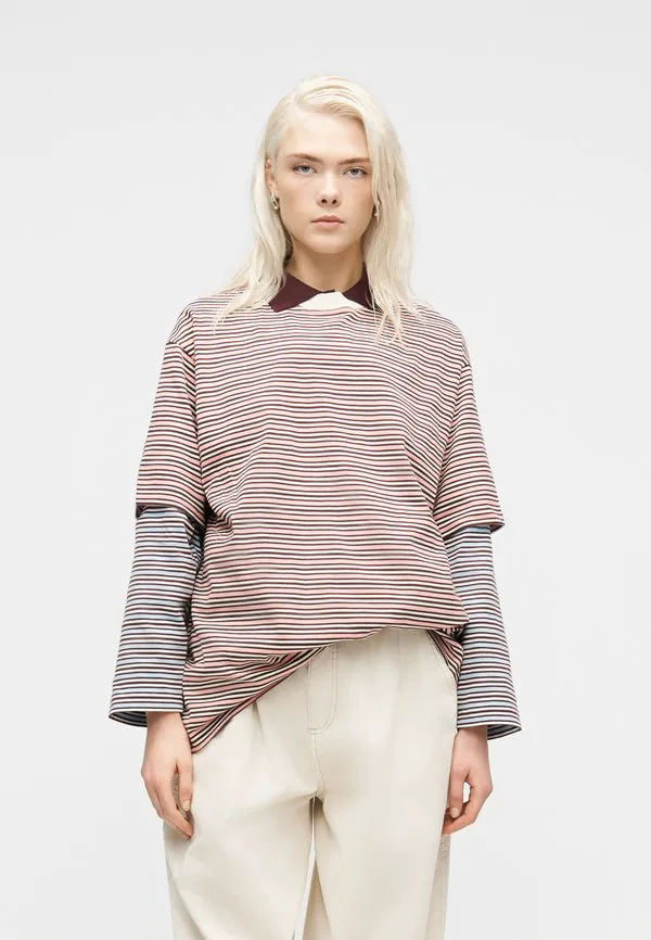 Футболка в полоску Copenhagen Studios, Multi-Coloured, Красный, Футболка в полоску Copenhagen Studios, Multi-Coloured
Футболка в полоску Copenhagen Studios, Multi-Coloured, Красный, Футболка в полоску Copenhagen Studios, Multi-Coloured