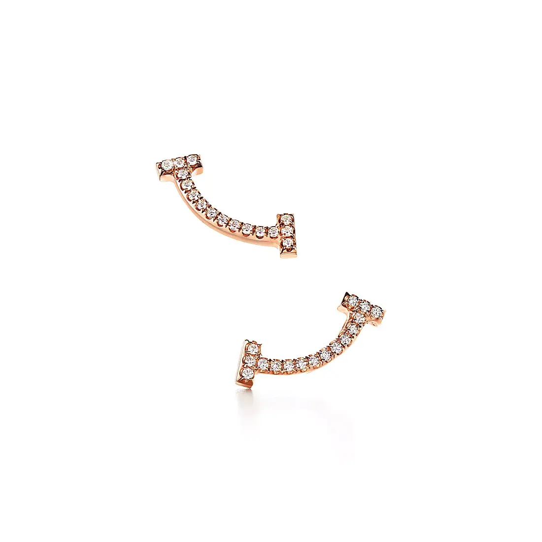 Серьги Tiffany & Co. T Smile, розовое золото/бриллиант
Серьги Tiffany & Co. T Smile, розовое золото/бриллиант