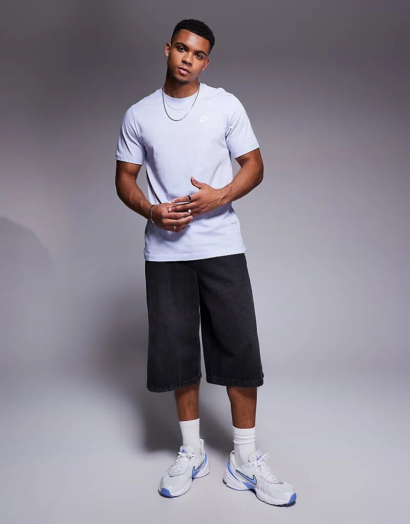 Футболка Nike Club сиреневого цвета
Футболка Nike Club сиреневого цвета