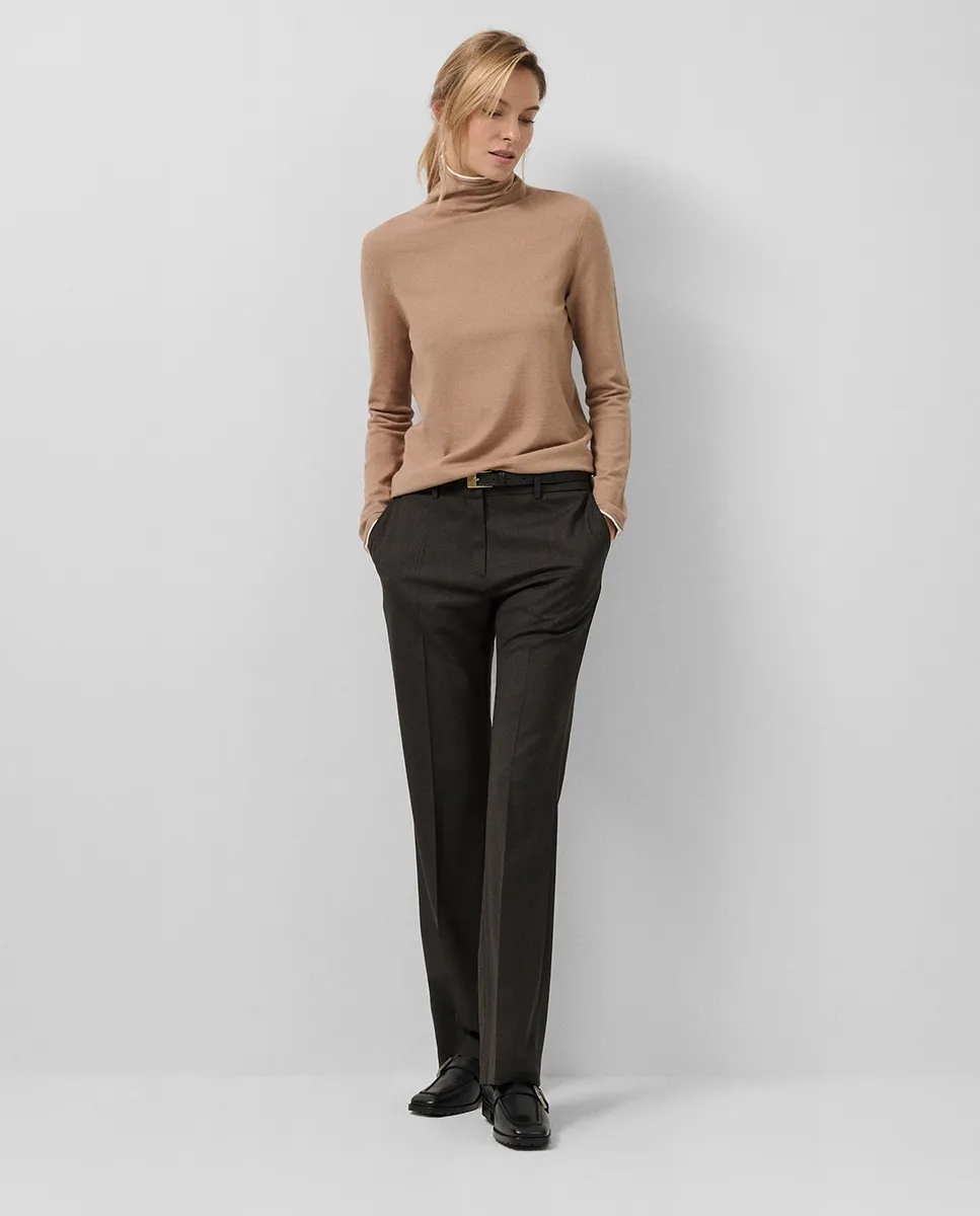 Женский свитер с высоким воротником и двойной отделкой Roberto Verino, светло-бежевый
Женский свитер с высоким воротником и двойной отделкой Roberto Verino, светло-бежевый