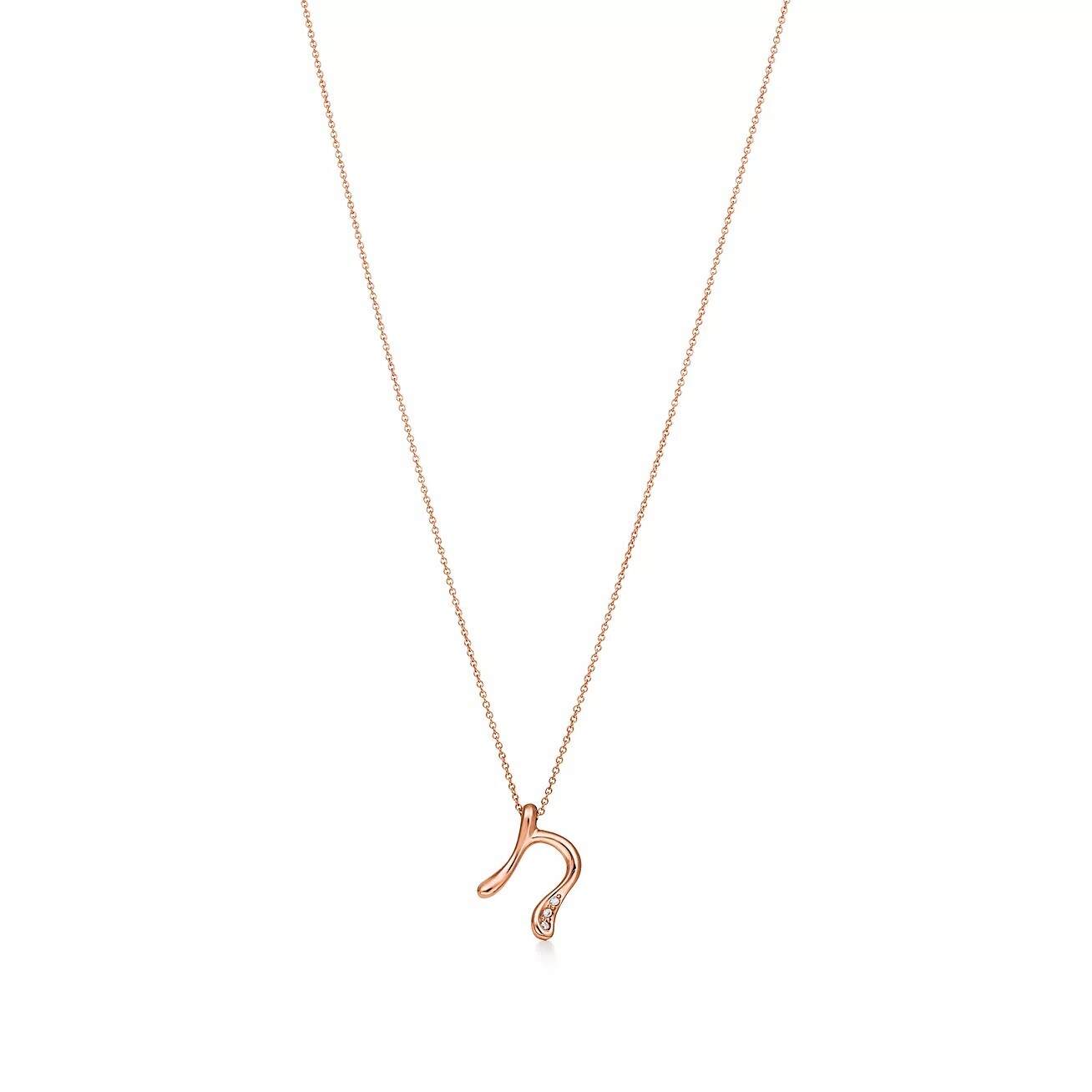 Колье Tiffany & Co. x Elsa Peretti Alphabet Letter "N", розовое золото/бриллианты
Колье Tiffany & Co. x Elsa Peretti Alphabet Letter "N", розовое золото/бриллианты