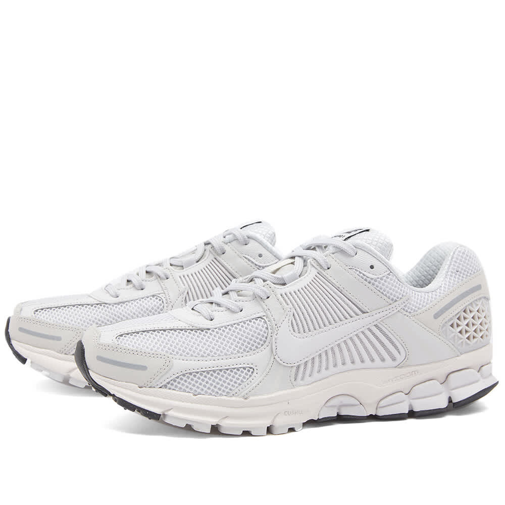 Кроссовки Nike Zoom Vomero 5, серый
Кроссовки Nike Zoom Vomero 5, серый