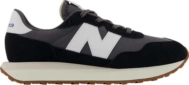 Кроссовки New Balance 237 Big Kid 'Black Moonbeam', черный
Кроссовки New Balance 237 Big Kid 'Black Moonbeam', черный