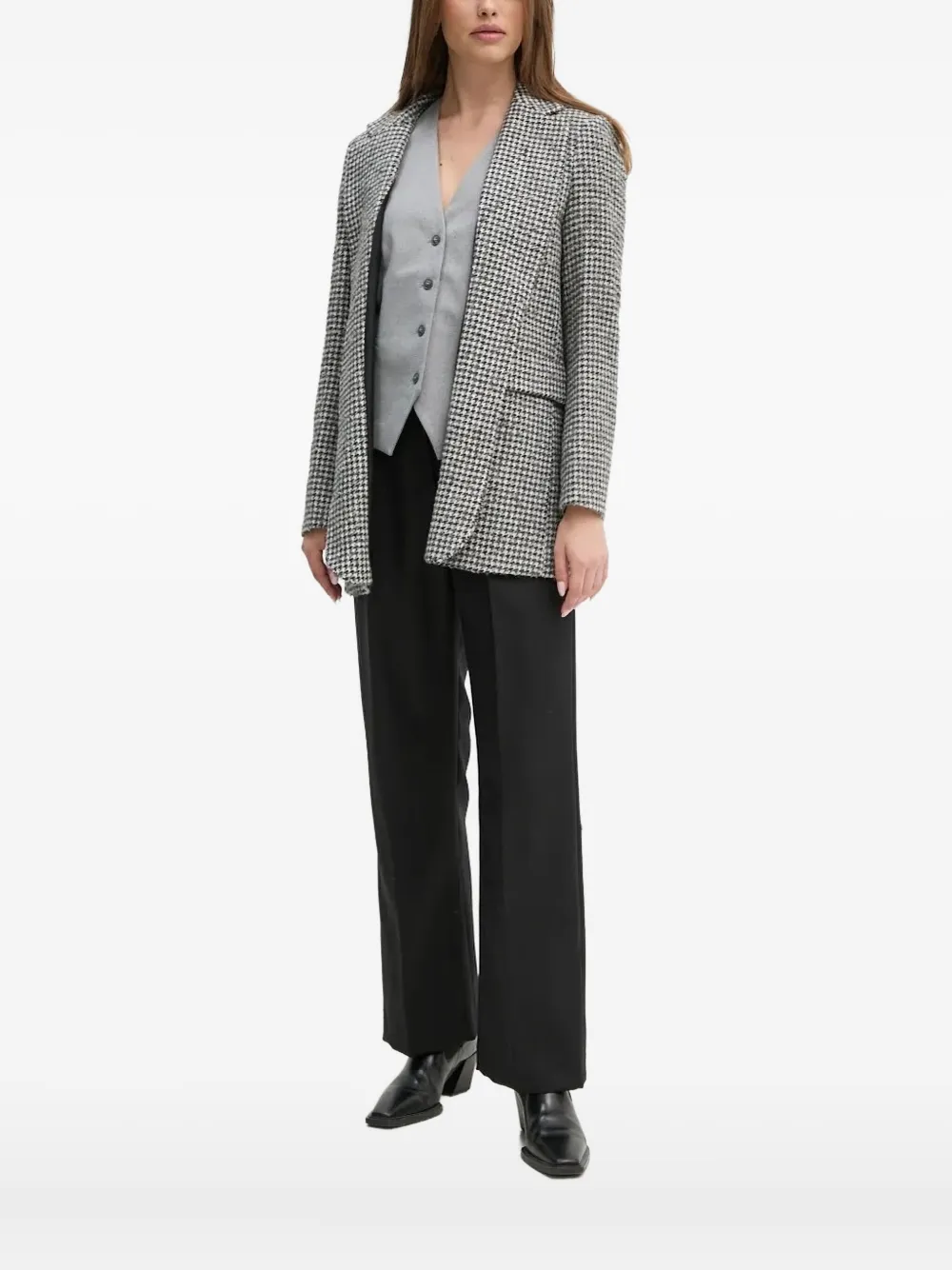 Блейзер с узором «гусиная лапка» Sandro Ferrone, серый
Блейзер с узором «гусиная лапка» Sandro Ferrone, серый