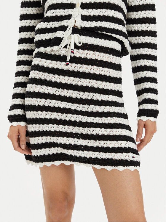 Юбка Tommy Hilfiger, черный
Юбка Tommy Hilfiger, черный